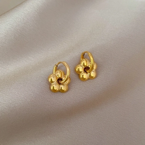 Minimalist Flower Drop Earrings Titanium Steel Floral Huggie Hoop Accessories Gold Color Elegant Women Fashion Jewelry