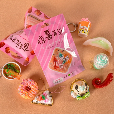 Giocattolo Di Simulazione Di Cibo In Miniatura Blind Bag Sorpresa PVC Resina Portachiavi Stile Casuale Dessert Snack