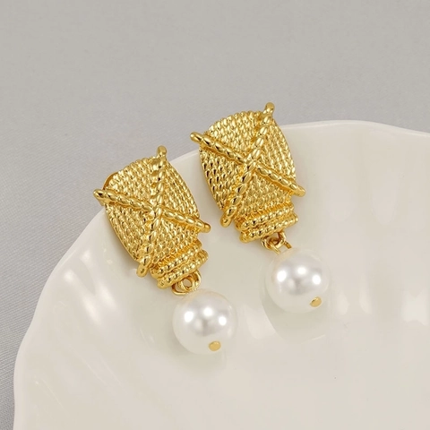 Orecchini Geometrici Vintage Intrecciati Per Donna Acciaio Inossidabile Placcato Oro 18K Perla Artificial Elegante
