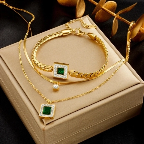 Retro Emerald Green Square Pendant Titanium Steel Jewelry Set For Women Gold Plated Rhinestone Necklace Bracelet Set