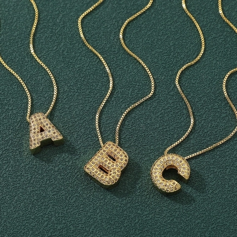 Collana con Ciondolo a Lettera in Rame Placcato Oro Personalizzata Zirconia Iniziale A-Z Catena Box Gioielli Donna Regalo