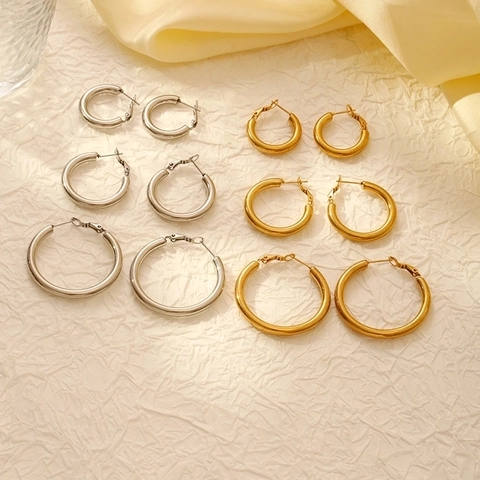 Massive Edelstahl Creolen 18K Vergoldet Rund Geometrisch Retro Stil Mode Accessoire Für Frauen