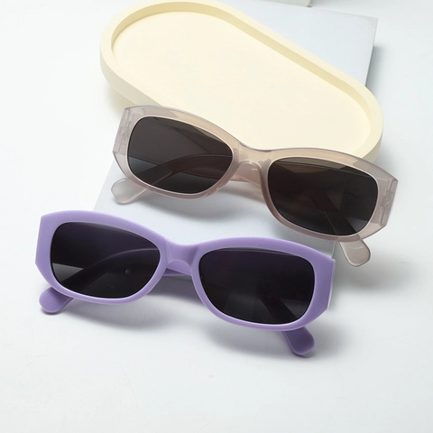 Retro Rectangular Sunglasses UV400 Protection Plastic Frame Fashion Y2K Style Eyewear For Men Women