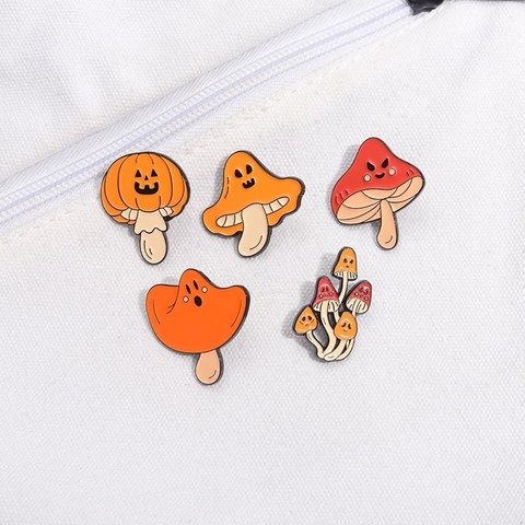 Halloween Smalto Spilla Lega Di Zinco Fungo Spaventoso Zucca Fantasma Spille Da Bavero Per Vestiti Decorazione Zaino