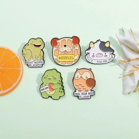 Broche en Émail Animaux Dessin Animé Alliage Dinosaure Grenouille Vache Hibou Chien Badges Jeux de Mots pour Vêtements Sac