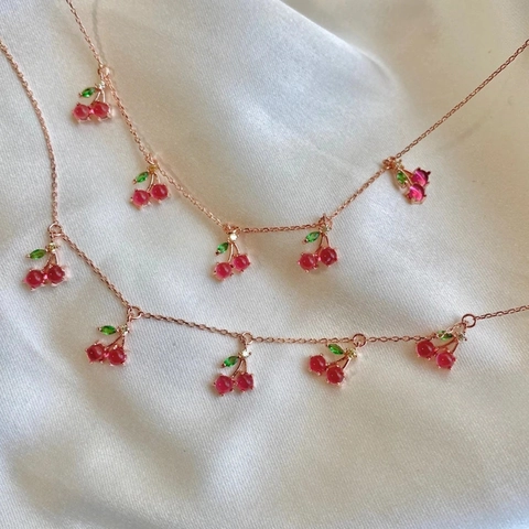 Collier Pendentif Fruits en Cuivre Zirconia Plaqué Or 18K pour Femme Bijoux Doux Fraise Cerise Raisin Pêche Ananas