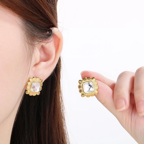 Pendientes De Botón De Acero Inoxidable Con Circonita Bañados En Oro De 18K Texturizados Geométricos Corazón Cuadrado Mujer
