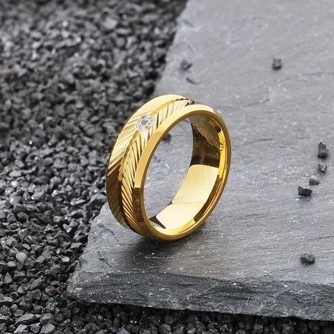 Stainless Steel Men Band Ring With Feather Engraved Texture And Round Rhinestone Inlay Vintage Industrial Style Unisex Ring