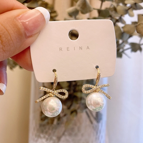 Strik Kunstparel Oorbellen Legering Strass Drop Met Stalen Oorknopje Elegante Sieraden Voor Vrouwen