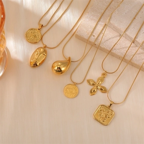 Mode Edelstahl Anhänger Halskette Gold Überzogene Wassertropfen Rose Menschliches Gesicht Schlangenkette Halskette Für Damen Schmuck Geschenk