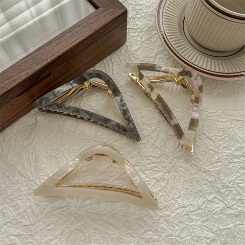 Pinza De Pelo Triangular Acetato Patrón Mármol Agarre Fuerte Accesorio Geométrico Elegante Para Mujer