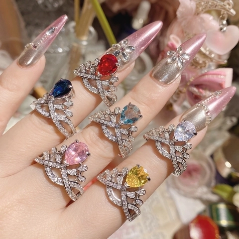 Anillo de Corona de Gota de Agua Victoriano para Mujer Cobre Diamante de Imitación Anillo Abierto Ajustable Forma Pera