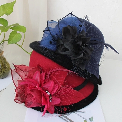 Chapeau Bob en Chanvre Style Britannique Vintage Avec Voile en Résille et Décoration Florale Cloche Hiver Élégante Femme
