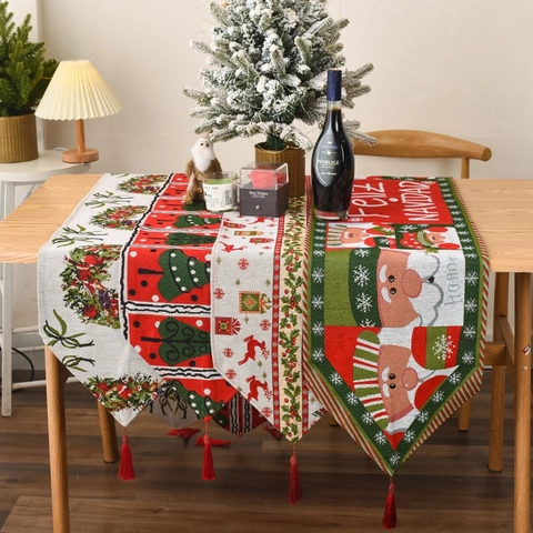 Christmas Table Runner Knitted Fabric Festive Reindeer Santa Claus Wreath Pattern For Dining Room Holiday Decor Tassels