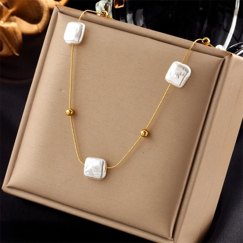 French Vintage 18K Gold Plated Stainless Steel Necklace For Women Geometric Square Artificial Pearl Pendant Clavicle Chain