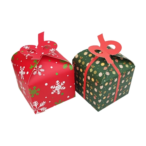 Christmas Gift Boxes Paper Candy Packaging With Handle Clasp Square Shaped Holiday Party Favors Gingerbread Patterns