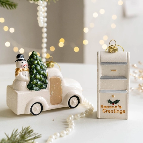 White And Gold Christmas Tree Hanging Ornaments Painted Plastic Festive Pendants For Holiday Party Decor Nordic Style