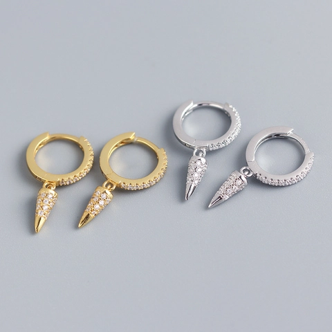 Orecchini A Cerchio Huggie Geometrici Con Pendente A Cono E Perno In Argento Sterling 925 Zirconia Micro Pavé Eleganti
