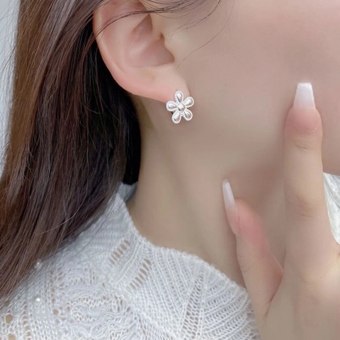 925 Argento Sterling Orecchini a Bottone Fiore per Donna Minimalista Design Petalo Bordo Milgrain Eleganti Gioielli Floreali