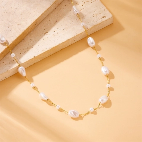 Unregelmäßige Künstliche Barockperlenkette Edelstahl Vergoldet Retro Elegante Kette Für Damen