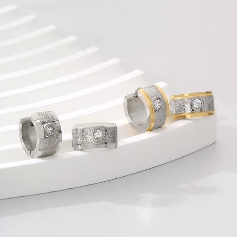 Titanium Steel Hoop Earrings For Men Women 18K Gold Plated Matte Rhinestone Inlaid Geometric Round Stud Earrings Fashion Jewelry