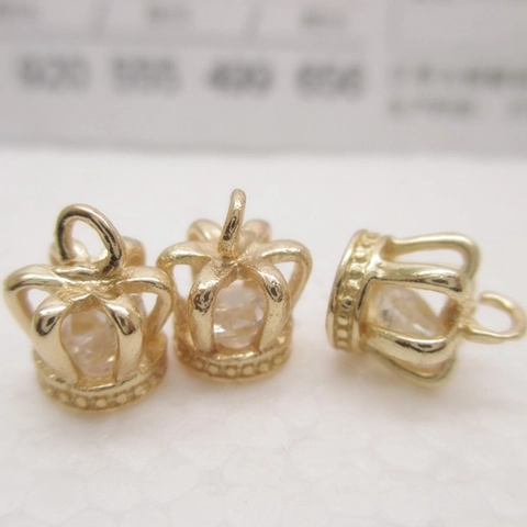 Pendentifs Couronne Élégants Cuivre Plaqué Or 14K Avec Zircon Pour La Fabrication De Bijoux DIY
