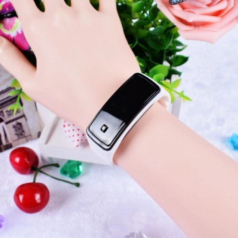 Unisex Digital LED Electronic Watch Casual TPE Strap Sports Bracelet Rectangular Dial Wristwatch For Students Everyday Wear