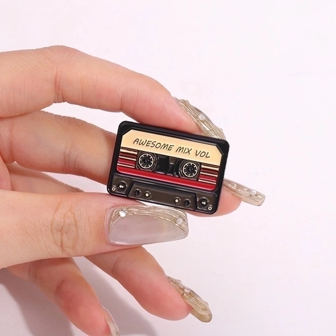 Retro Vintage Cassette Tape Enamel Brooch Pin Music Themed Alloy Badge For Clothes Bags Backpacks Decoration Unisex Accessory