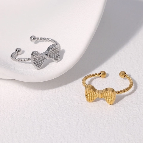 Anello Aperto Con Fiocco Acciaio Inossidabile Placcato Oro 18K Fascia Intrecciata Gioielli Di Moda Per Donne