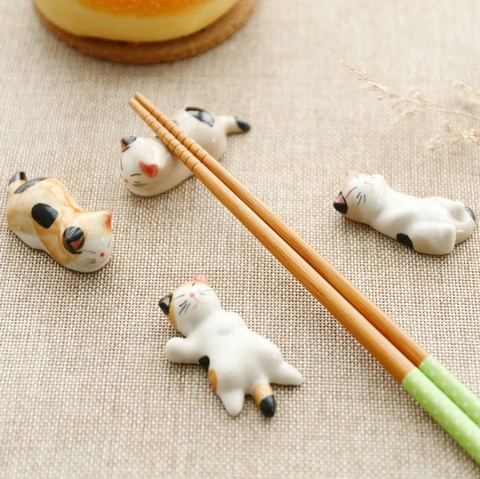 Ceramic Cat Chopstick Rest Hand Painted Miniature Animal Figurine Japanese Zakka Style Kitchen Table Decor