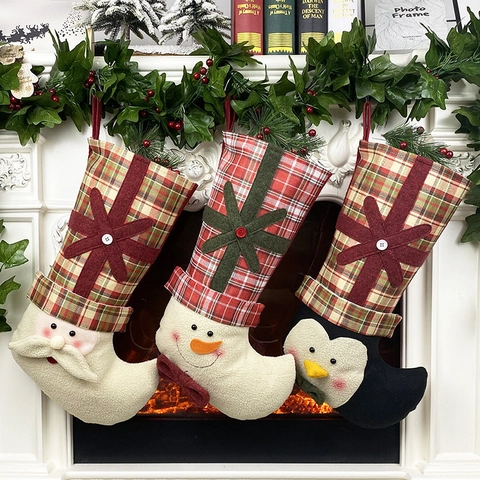 Calze Di Natale In Peluche Scozzese Babbo Natale Pupazzo Di Neve E Pinguino Sacchetto Regalo Appeso Decorazione Camino