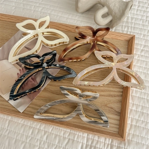 Butterfly Hair Claw Clip Acetate Alloy Hollow Shark Clip Large Minimalist French Style For Women Elegant Headwear