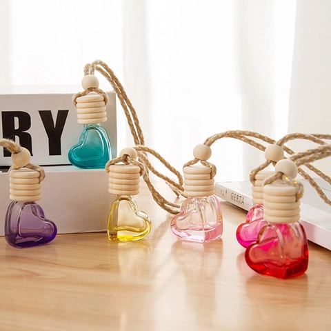 Heart Shaped Glass Car Perfume Bottle Wooden Lid Essential Oil Diffuser Pendant Empty Hanging Ornament Fragrance Decor