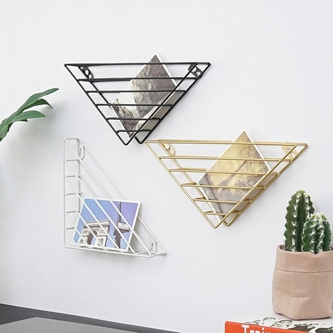 Nordic Iron Wall Mounted Bookshelf Geometric Triangle Magazine Storage Rack Minimalist Office Home Wall Display Shelf