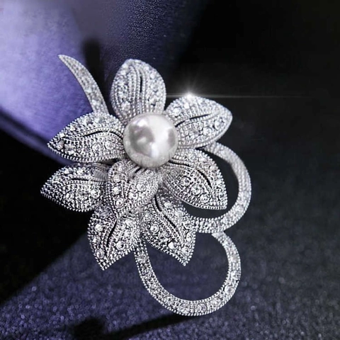 Elegante Legering Broche Speld Met Glinsterende Steentjes En Kunstparels Mode-Sieraden Voor Dames