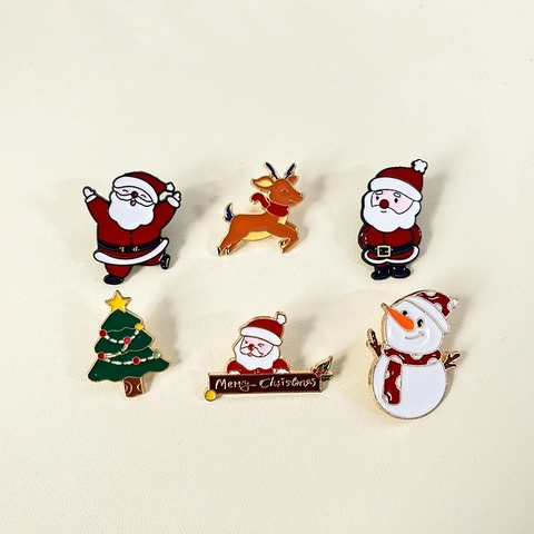 Cute Christmas Enamel Brooch Pin Set Santa Claus Snowman Elk Christmas Tree Badge Cartoon Festive Jewelry Gift For Women Men