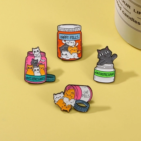 Broche Épinglette En Émail Chat Dessin Animé Bouteille De Pilule Animale Mignonne Alliage De Zinc Badge
