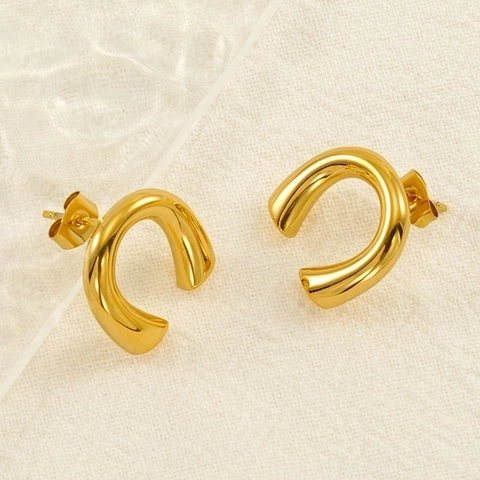 U-Förmige Creolen Aus Edelstahl 18K Vergoldet Poliert Glatt Geometrisch Mode Einfacher Schmuck Für Damen