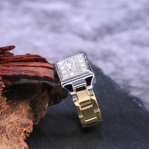 Anello Hip Hop Da Uomo Rame Con Zirconia Pavé Quadrato Design Maglia Cinturino Bicolor Punk Gioielli