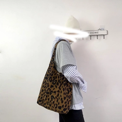 Women Leopard Print Corduroy Shoulder Bag Large Capacity Vintage Tote Bag For Daily Shopping Chic Casual Handbag