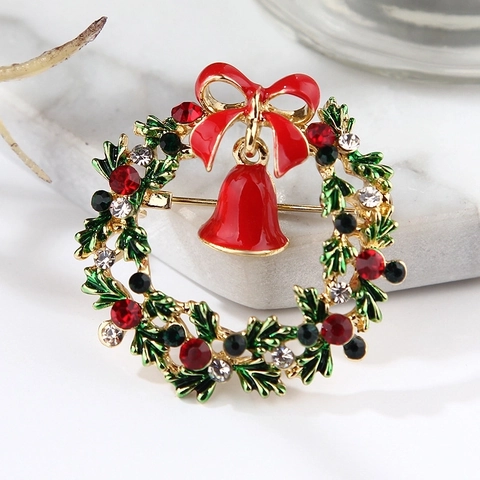 Christmas Wreath Bow Brooch With Red Bell Green Enamel Alloy Rhinestone Pin Holiday Jewelry For Women Accessories