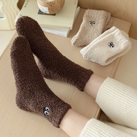 Damen Schlaf Socken Korallenfleece Verdickt Warm Zuhause Mittelhoch Cartoon Augen Stickerei Einfarbig Weich Gemütlich