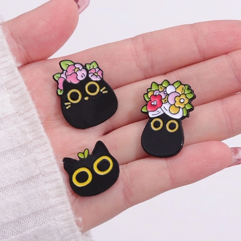 Kawaii Black Cat Enamel Pin Cute Kitten Animal Brooch Alloy Metal Badge Jewelry Decoration For Bags Clothes Women Gift