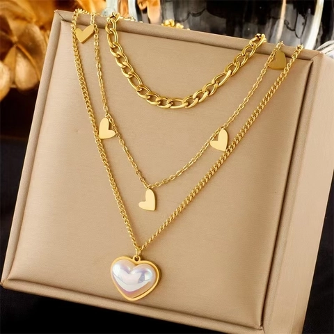 Collana Multistrato con Pendente a Cuore per Donna in Acciaio Inossidabile Oro Catena Figaro con Cuore in Perla Artificiale
