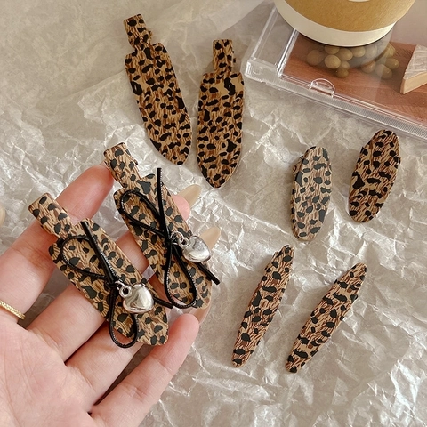 Haarspangen Mit Leopardenmuster Vintage Acetat Nahtlose Schleife Herzanhänger Seitenknall Haarnadeln Für Damen Modeaccessoires
