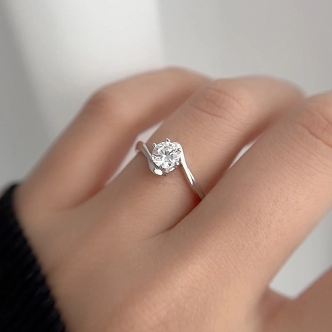 Anillo de Plata de Ley 925 Moissanita para Mujer Diseño Geométrico Rayo Abierto Ajustable Color D Circonia Anillo de Compromiso Joyería Fina