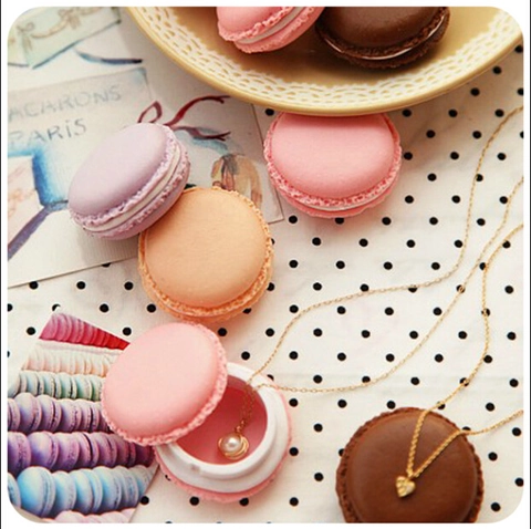 Macaron Form Mini Schmuck Aufbewahrungsbox Tragbare Kunststoff Pillendose Kleiner Ohrring Ring Organisator Für Reisen Bunt