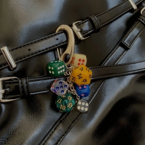 Trendy Lucky Dice Keychain Polyhedral Resin Alloy Bag Hanging Pendant Vintage Style Unisex Fashion Keyring Accessory Gift