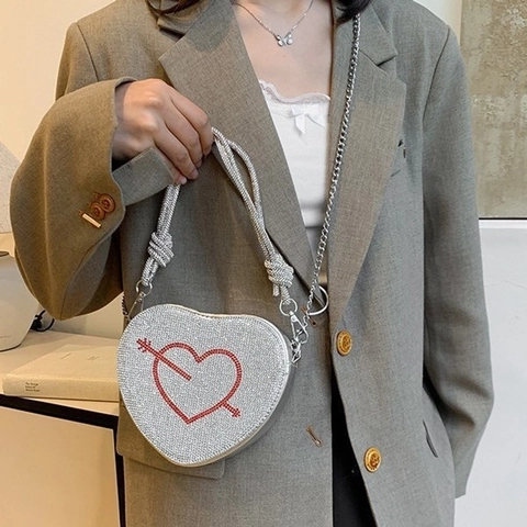 Herzförmige Strass Umhängetasche Für Frauen Funkelnde Diamant Schultertasche Pfeilmuster Kettengurt Abendparty Handtasche
