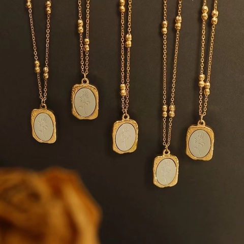 Collana Con Ciondolo Rosa Placcata Oro 18K Acciaio Al Titanio Goffrato Specchio Catena Claviccola Gioielli Da Donna